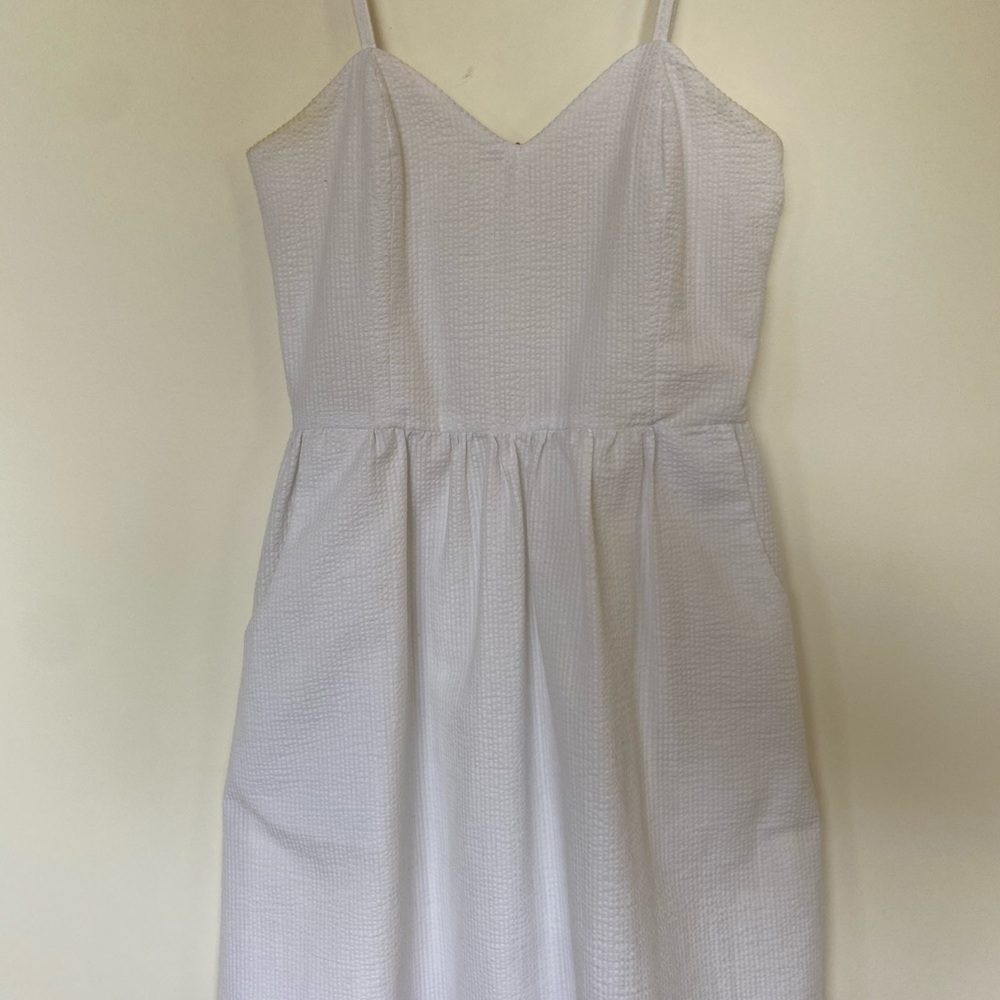 Cute white dress!!